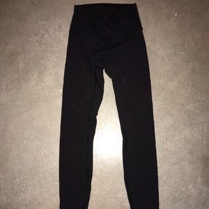 Lululemon wunder under black leggings
